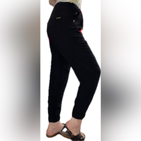 Black Michael by Michael Kors gold accoutrements pants shiny super soft cargo 👖 - Picture 11 of 16